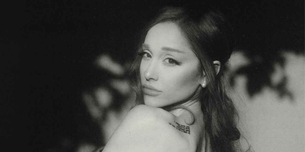 Ariana Grande para la promoci&oacute;n de 'hate that i made you love me' 