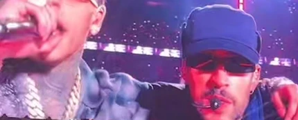 Bad Bunny y el rapero Luar la L, en el segundo concierto de DeBÍ TiRAR MáS FOToS World Tour en Madrid Bad Bunny y el rapero Luar la L, en el segundo concierto de DeBÍ TiRAR MáS FOToS World Tour en Madrid