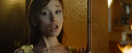 Ariana grande en el videoclip de 'hate that i made you love me' Ariana grande en el videoclip de 'hate that i made you love me'
