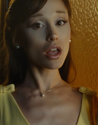 Ariana grande en el videoclip de 'hate that i made you love me'