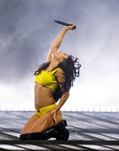 Charli XCX en concierto