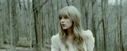 Taylor Swift en el videoclip de 'Safe & Sound' Taylor Swift en el videoclip de 'Safe & Sound'