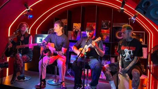La La Love You en el Local de Ensayo Europa FM
