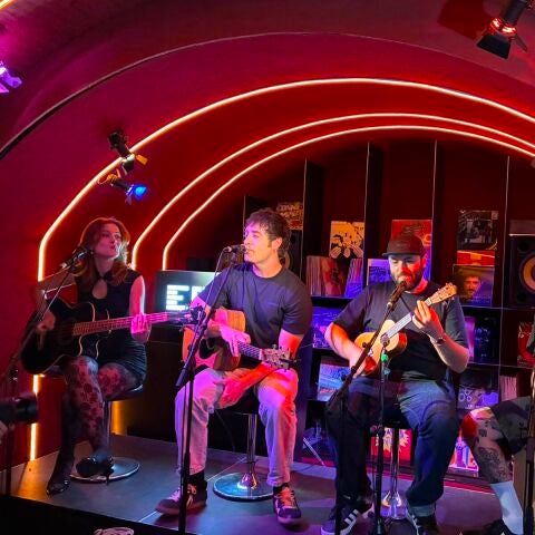 La La Love You en el Local de Ensayo Europa FM