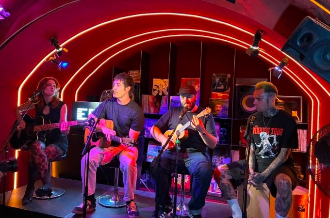 La La Love You en el Local de Ensayo Europa FM