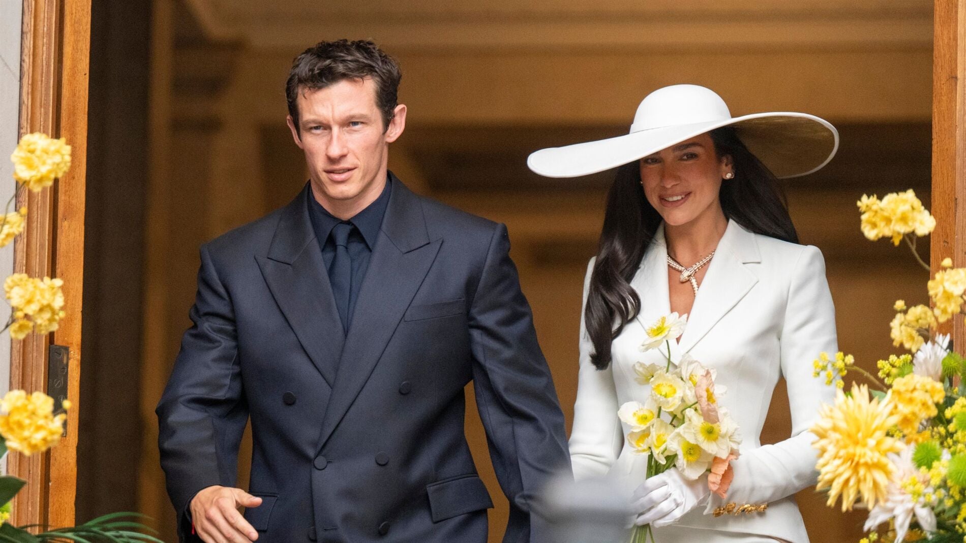 Dua Lipa y Callum Turner se casan en una boda íntima en Londres