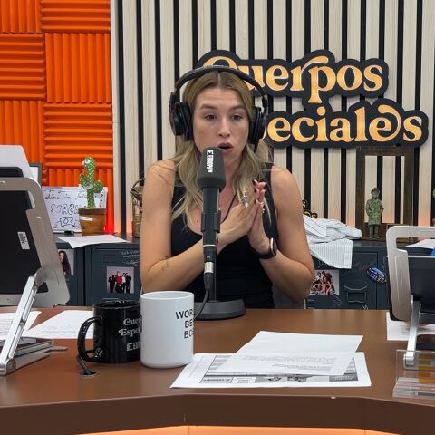 Eva Soriano le grita a una nube en Cuerpos especiales