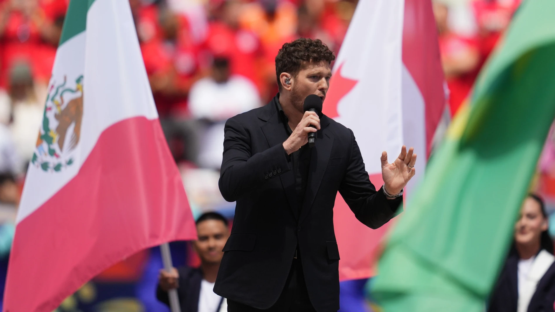 Michael Bublé en la ceremonia de Toronto para inaugurar su primer Mundial Michael Bublé en la ceremonia de Toronto para inaugurar su primer Mundial