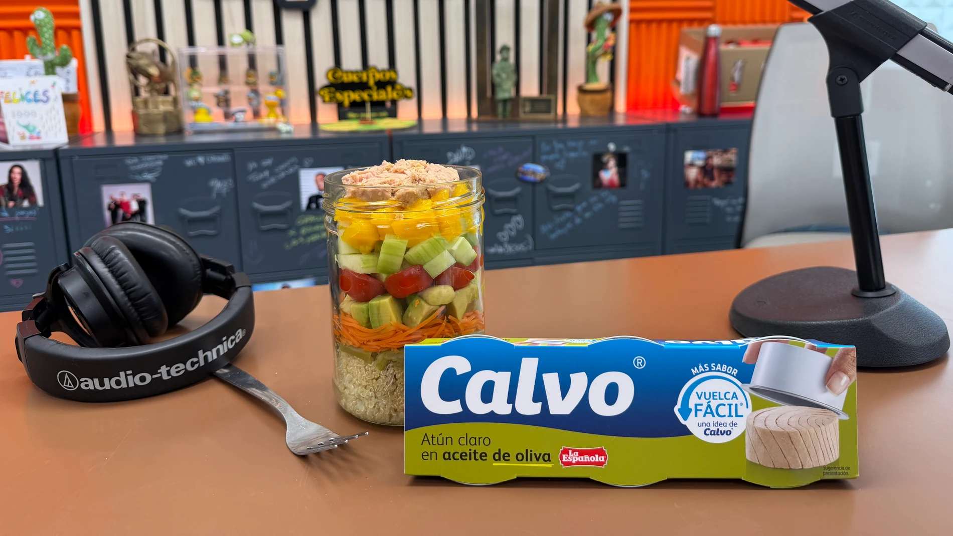 Ensalada de quinoa y atún claro Calvo en aceite de oliva Ensalada de quinoa y atún claro Calvo en aceite de oliva
