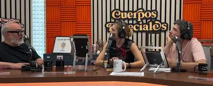 Álex de la Iglesia bromea sobre la reacción de sus hijas a su personaje en 'Minions & Monstruos': "Ahora soy respetado" Álex de la Iglesia bromea sobre la reacción de sus hijas a su personaje en 'Minions & Monstruos': "Ahora soy respetado"