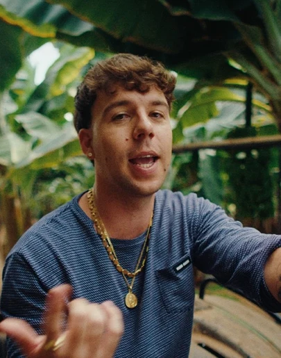 Quevedo, en el videoclip 'GÁLDAR & AL GOLPITO' Quevedo, en el videoclip 'GÁLDAR & AL GOLPITO'