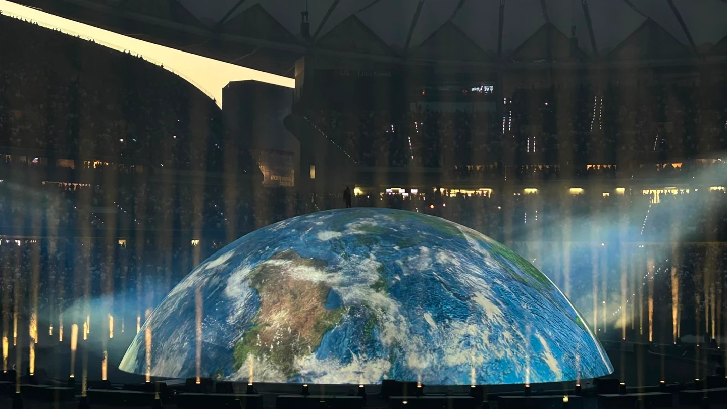 Kanye West conquista la cima del mundo en el Metropolitano de Madrid con su 'YE LIVE CONCERT' Kanye West en el concierto del Estadio Riyadh Air Metropolitano en Madrid