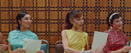 Ariana Grande en el videoclip de 'petal'