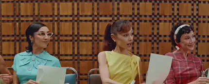 Ariana Grande en el videoclip de 'petal' Ariana Grande en el videoclip de 'petal'