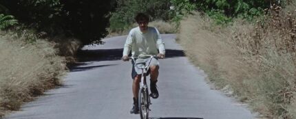 Martin en el videoclip de 'Cuando el sol bese a la luna'