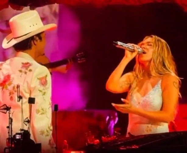Bruno Mars y Karol G en Los Ángeles Bruno Mars y Karol G en Los Ángeles