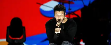 Sebastián Yatra, durante su actuación en el concierto 'Voces por Colombia' Sebastián Yatra, durante su actuación en el concierto 'Voces por Colombia'
