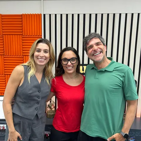 Marta García Aller, presentadora de 'La Brújula', con Eva Soriano y Nacho García Marta García Aller, presentadora de 'La Brújula', con Eva Soriano y Nacho García