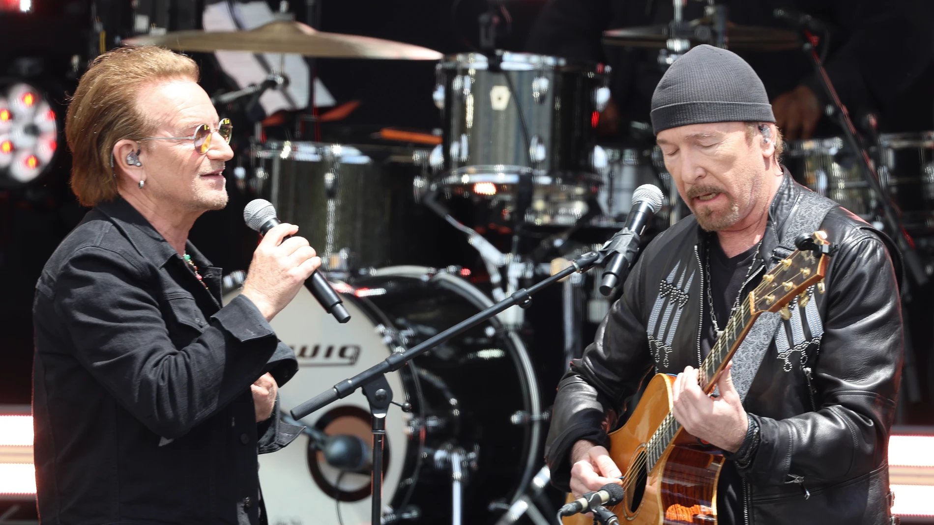 U2 U2