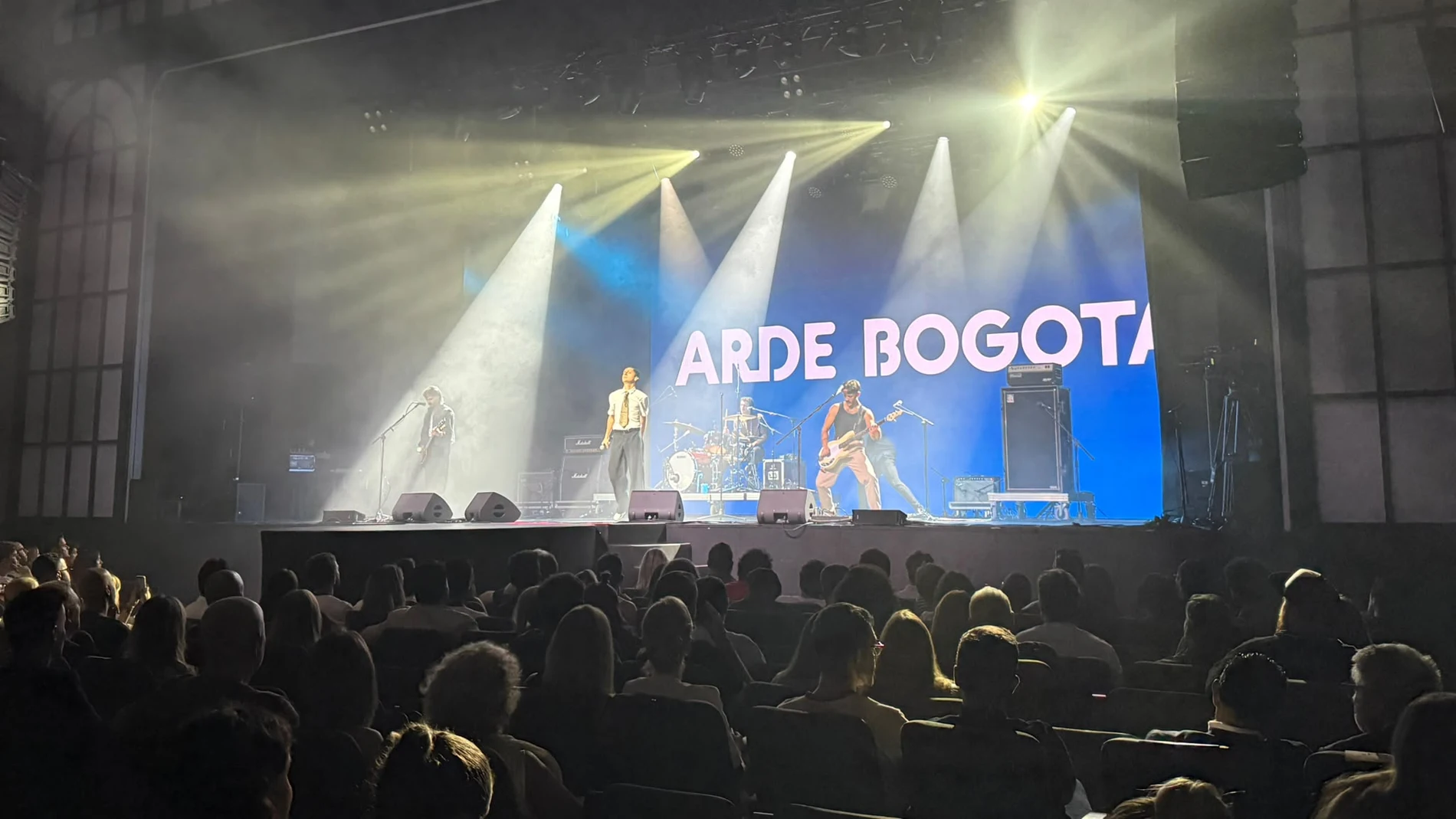 Arde Bogotá en la fiesta de los 30 años de Europa FM Arde Bogotá en la fiesta de los 30 años de Europa FM