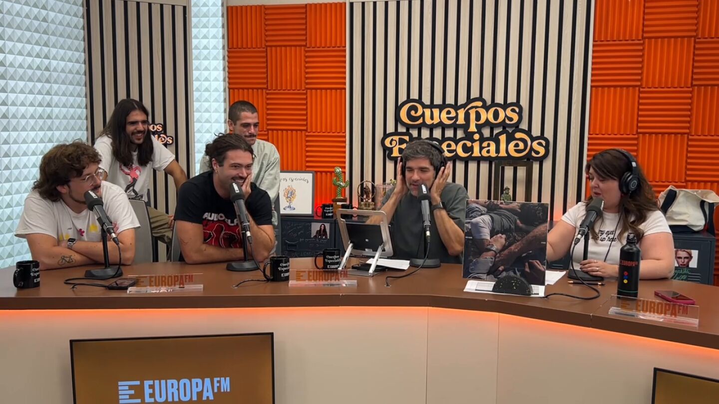 Pu&ntilde;o Drag&oacute;n: "Hay una pista muy importante en todas las canciones que es coro de colegones"