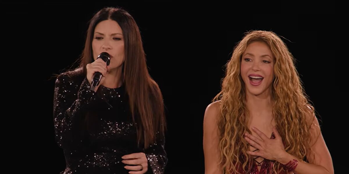 Laura Pausini y Shakira, durante su actuaci&oacute;n en el tercer concierto de Shakira en Madrid