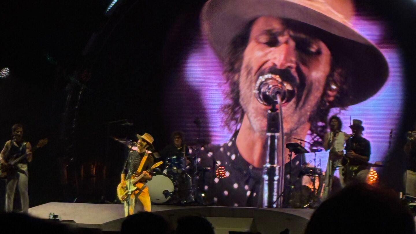 Leiva, en el &uacute;ltimo concierto de Tour Gigante FIN DE GIRA