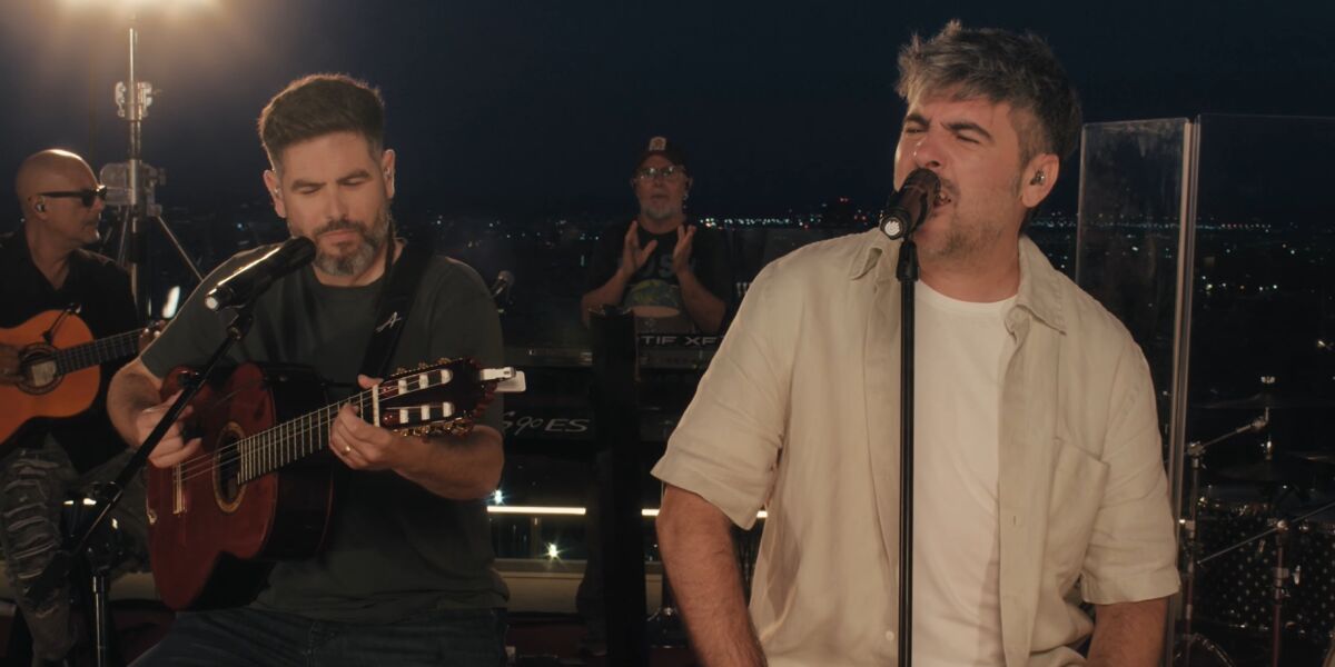 Estopa en el v&iacute;deo de 'Bicho raro'