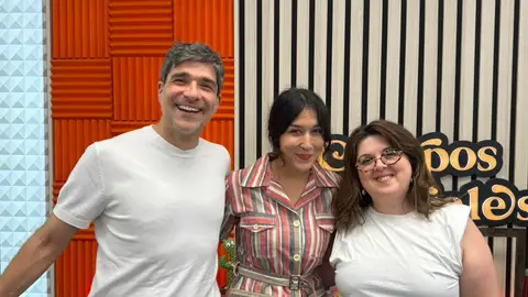 Anni B Sweet, con Nacho García y Lalachus en Cuerpos especiales Anni B Sweet, con Nacho García y Lalachus en Cuerpos especiales